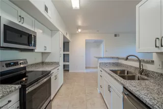 Photo #6: 2395510 Listing 