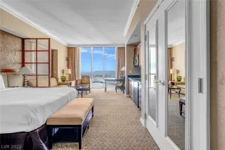 Photo #6: 2395519 Listing 