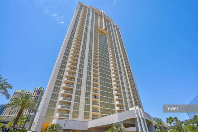 MLS: 2395547 Condo For Sale
