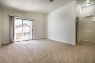 Photo #2: 2395579 Listing