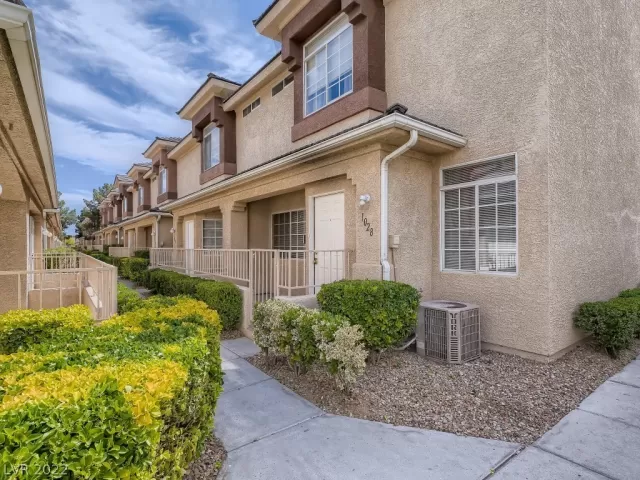 MLS: 2395590 Condo For Sale