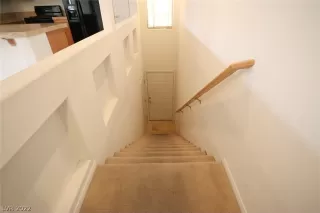 Photo #3: 2395609 Listing