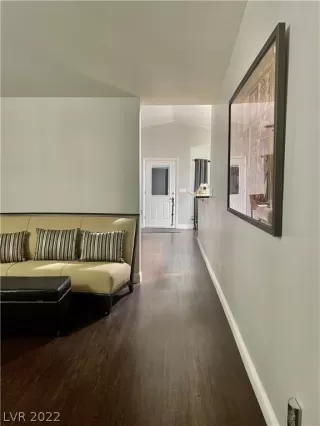 Photo #3: 2395639 Listing