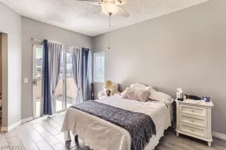 Photo #5: 2395641 Listing