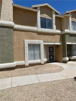 Photo #1: 2395689 Listing 