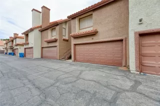 Photo #2: 2395694 Listing