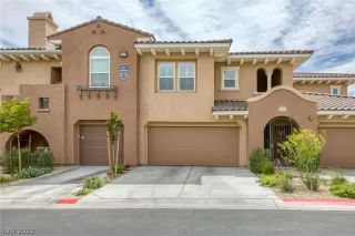 Photo #1: 2395697 Listing