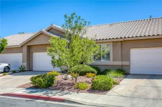 Photo #1: 2395720 Listing 