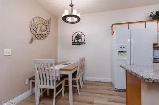 Photo #4: 2395752 Listing