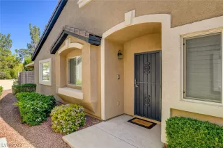 Photo #2: 2395757 Listing 