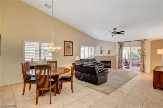 Photo #3: 2395757 Listing 