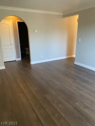 Photo #6: 2395771 Listing 