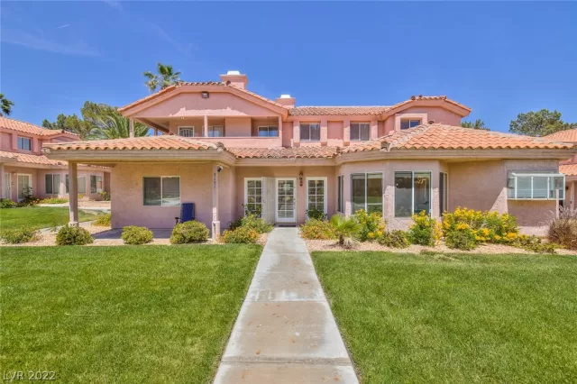 MLS: 2395783 Condo For Sale