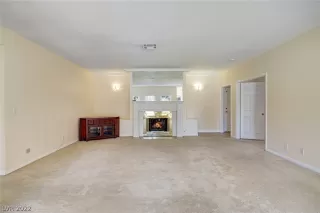 Photo #1: 2395783 Listing 