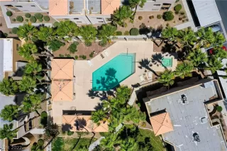 Photo #1: 2395842 Listing