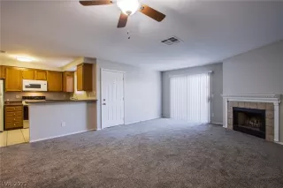 Photo #5: 2395842 Listing