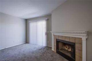 Photo #6: 2395842 Listing