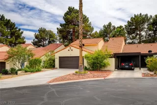 Photo #2: 2395887 Listing 