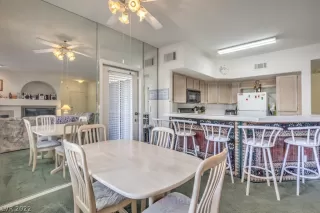 Photo #6: 2395893 Listing