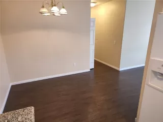 Photo #1: 2395911 Listing 