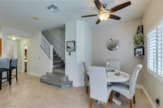 Photo #3: 2395954 Listing 