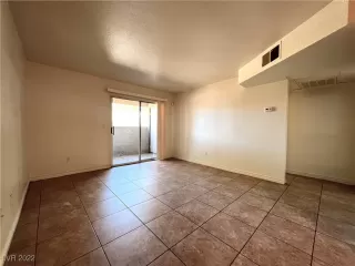 Photo #3: 2395960 Listing 