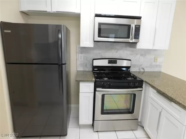 MLS: 2395967 Condo For Sale