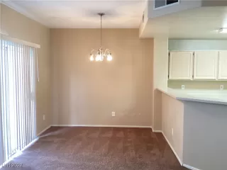 Photo #4: 2395969 Listing 