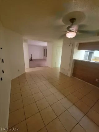 Photo #6: 2395970 Listing 