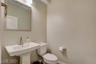 Photo #4: 2395987 Listing 