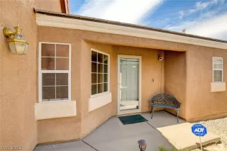 Photo #1: 2396035 Listing 