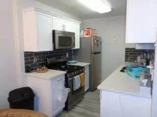 Photo #1: 2396055 Listing