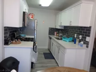 Photo #3: 2396055 Listing