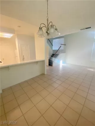 Photo #3: 2396088 Listing 