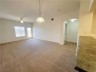 Photo #6: 2396095 Listing 