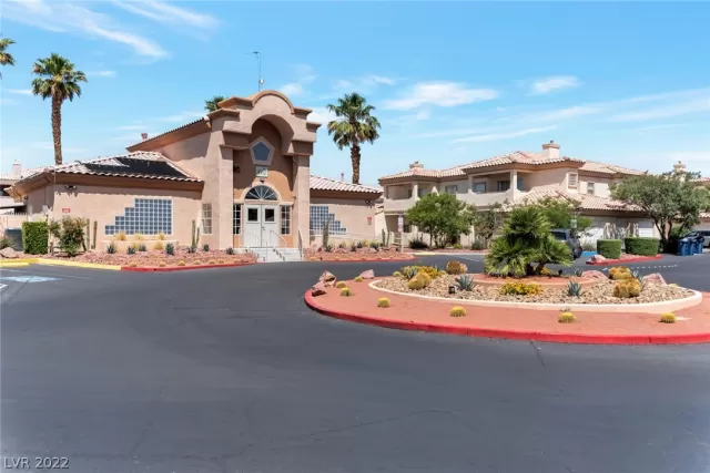 MLS: 2396121 Condo For Sale