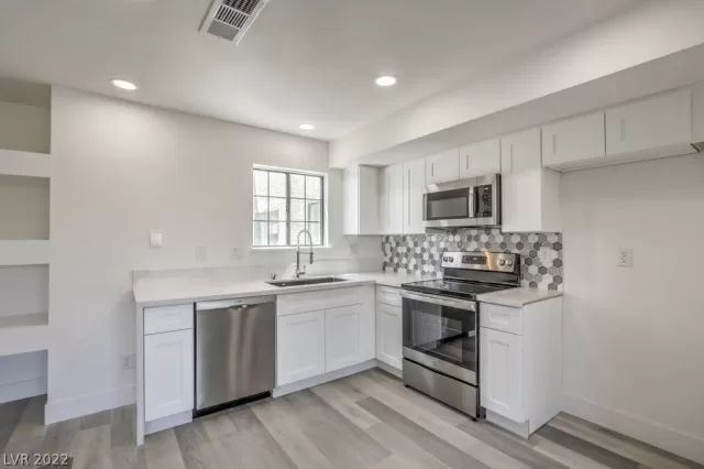 MLS: 2396122 Condo For Sale