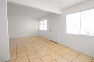 Photo #3: 2396125 Listing 