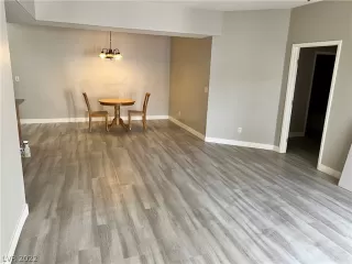 Photo #1: 2396130 Listing