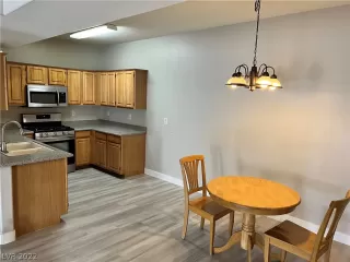 Photo #4: 2396130 Listing