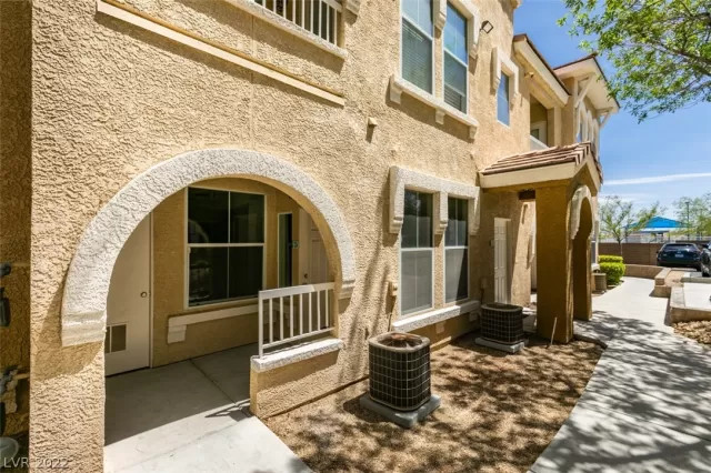 MLS: 2396155 Condo For Sale