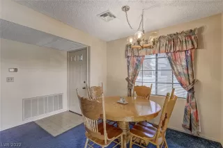 Photo #6: 2396164 Listing