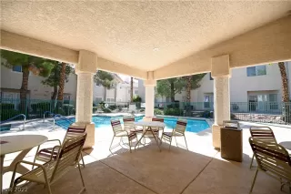 Photo #2: 2396170 Listing 