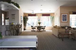 Photo #4: 2396170 Listing 