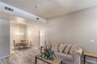 Photo #1: 2396197 Listing