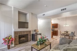 Photo #2: 2396197 Listing