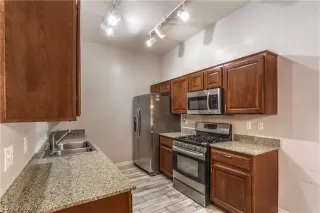 Photo #6: 2396197 Listing