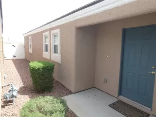 Photo #3: 2396201 Listing 