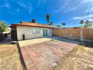 Photo #2: 2396219 Listing