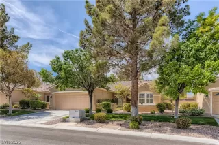 Photo #1: 2396220 Listing 